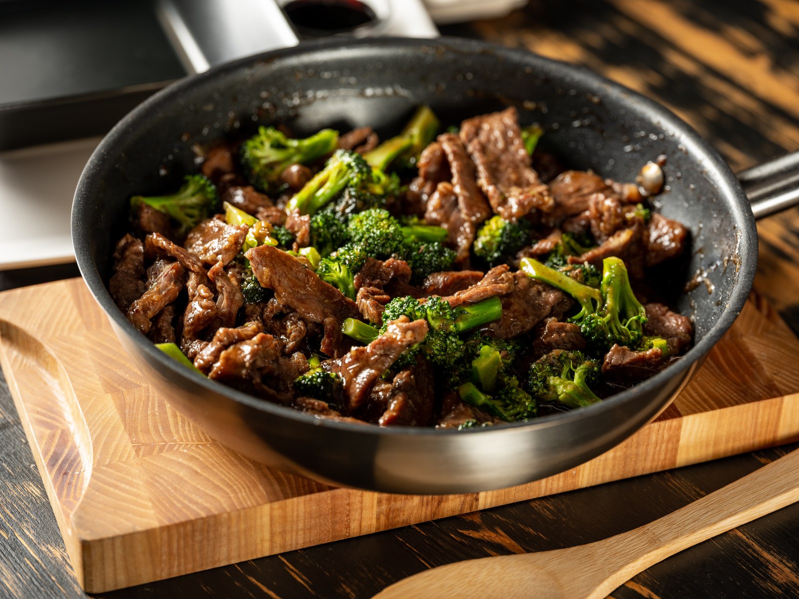 Beef and Broccoli (Classic)