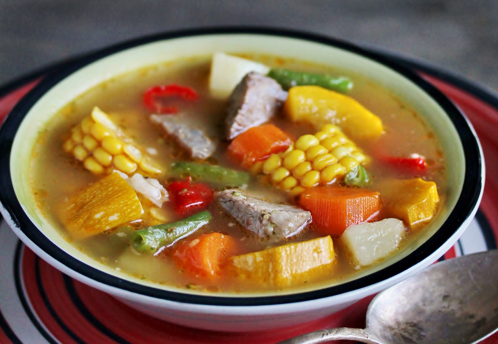 Caldo de Res