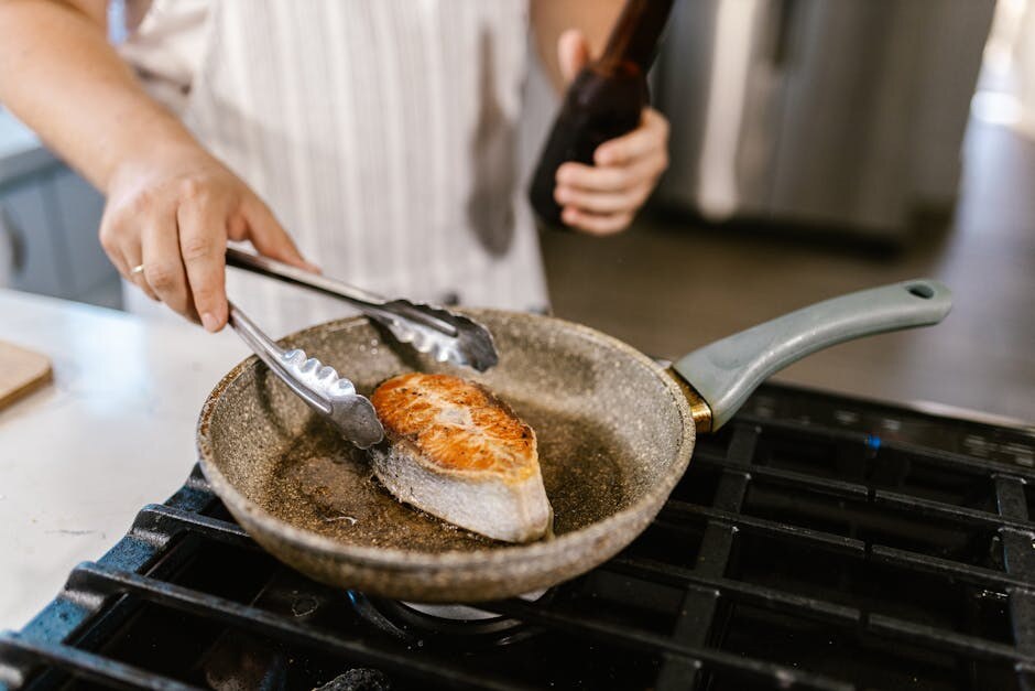Baked Salmon with Garlic Aioli Marinade
