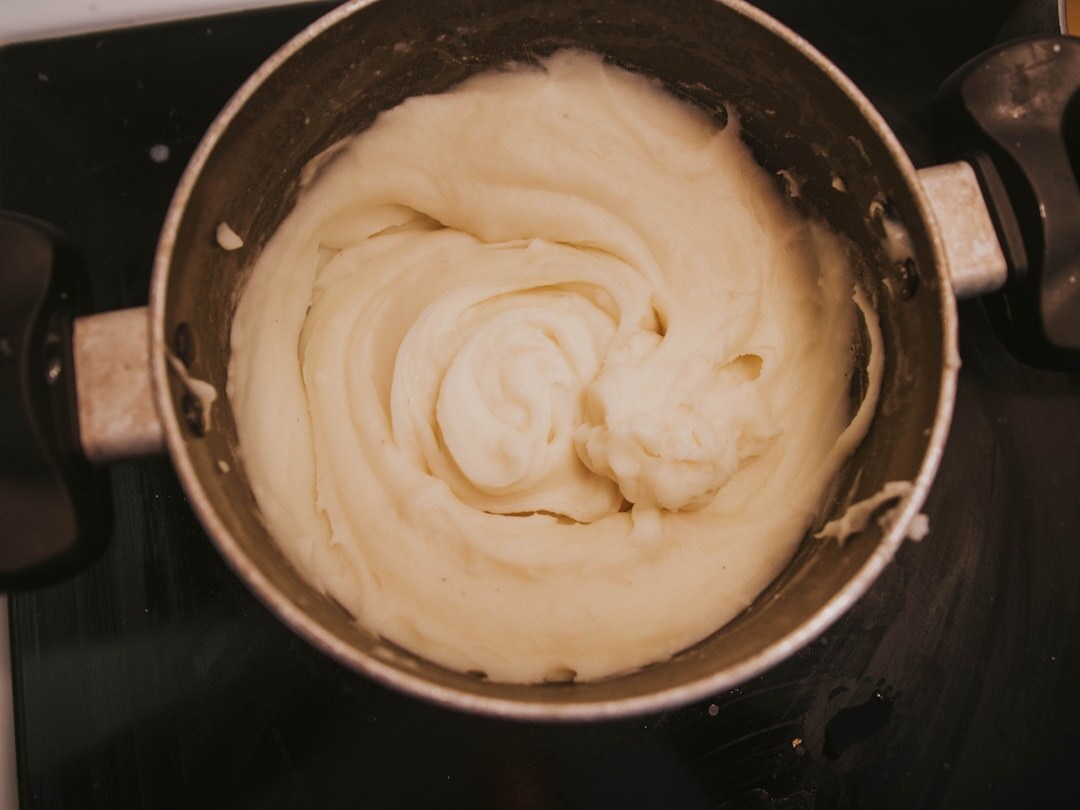 Classic Small Batch Vanilla Pound Cake